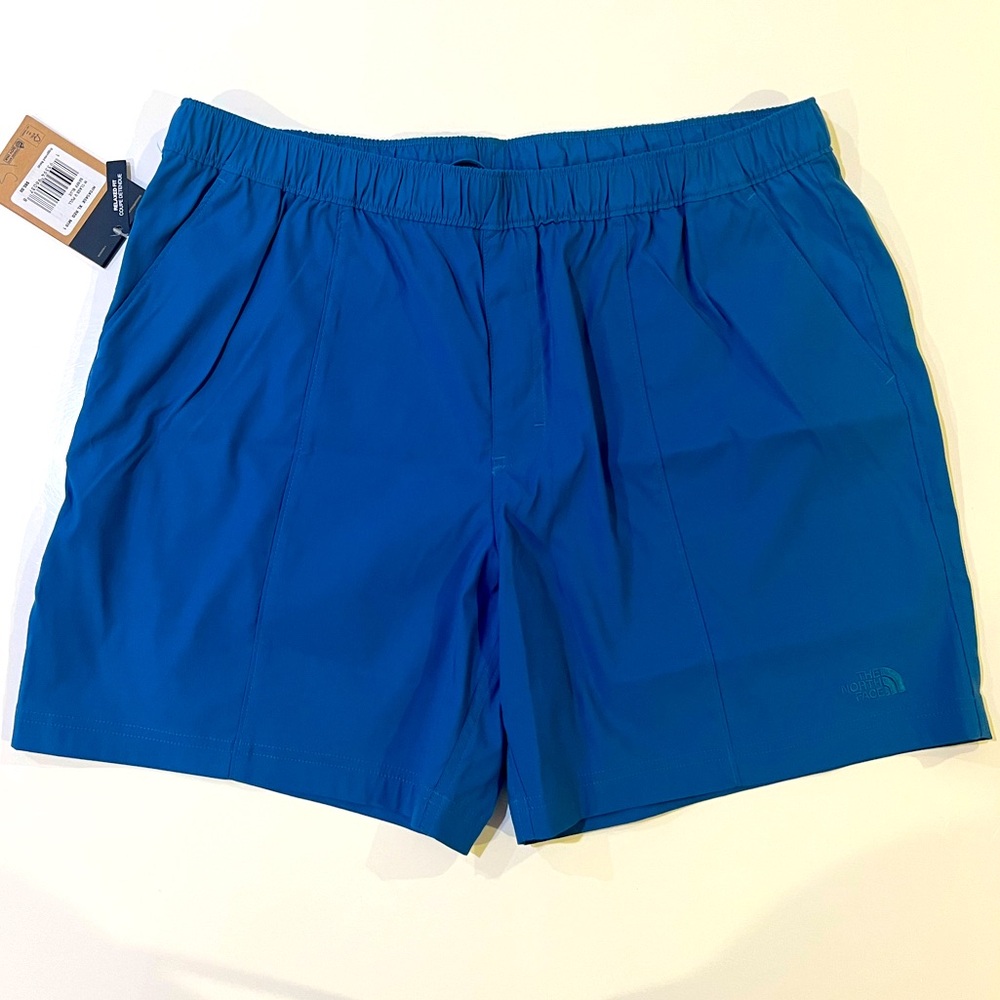 The North Face mens shorts. sz XL